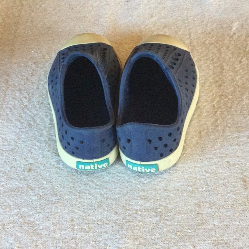 Native Shoes - Picture 3 of 3